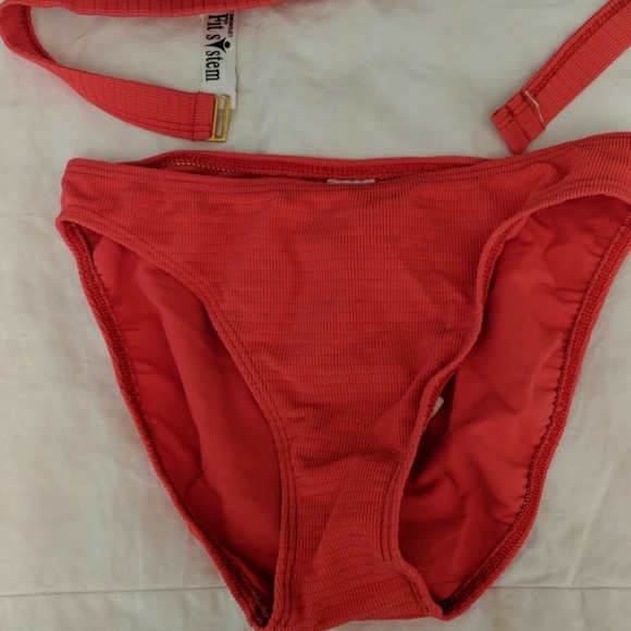 Bikini- 🍒 Red - Picture 2 of 8